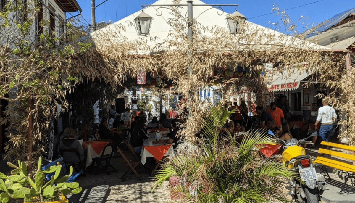 Encantos de Conservatória RJ: Seresta, Trilhas e Gastronomia